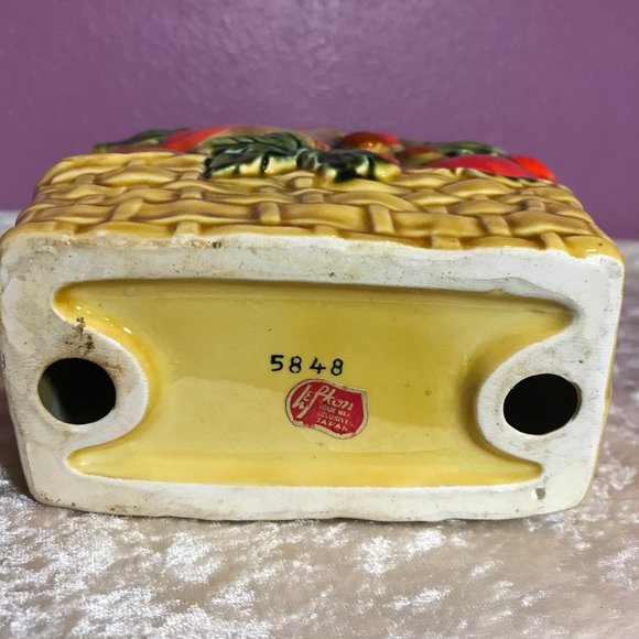 Vintage Lefton Vintage Floral Fruit Basket Napkin Holder Kitchen Retro Decor EUC - Picture 8 of 8